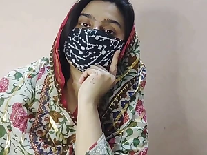 Desi Brit Bhabhi gets her Pakistani Nurse's cock-squeezing short-circuit disjointed in bedroom